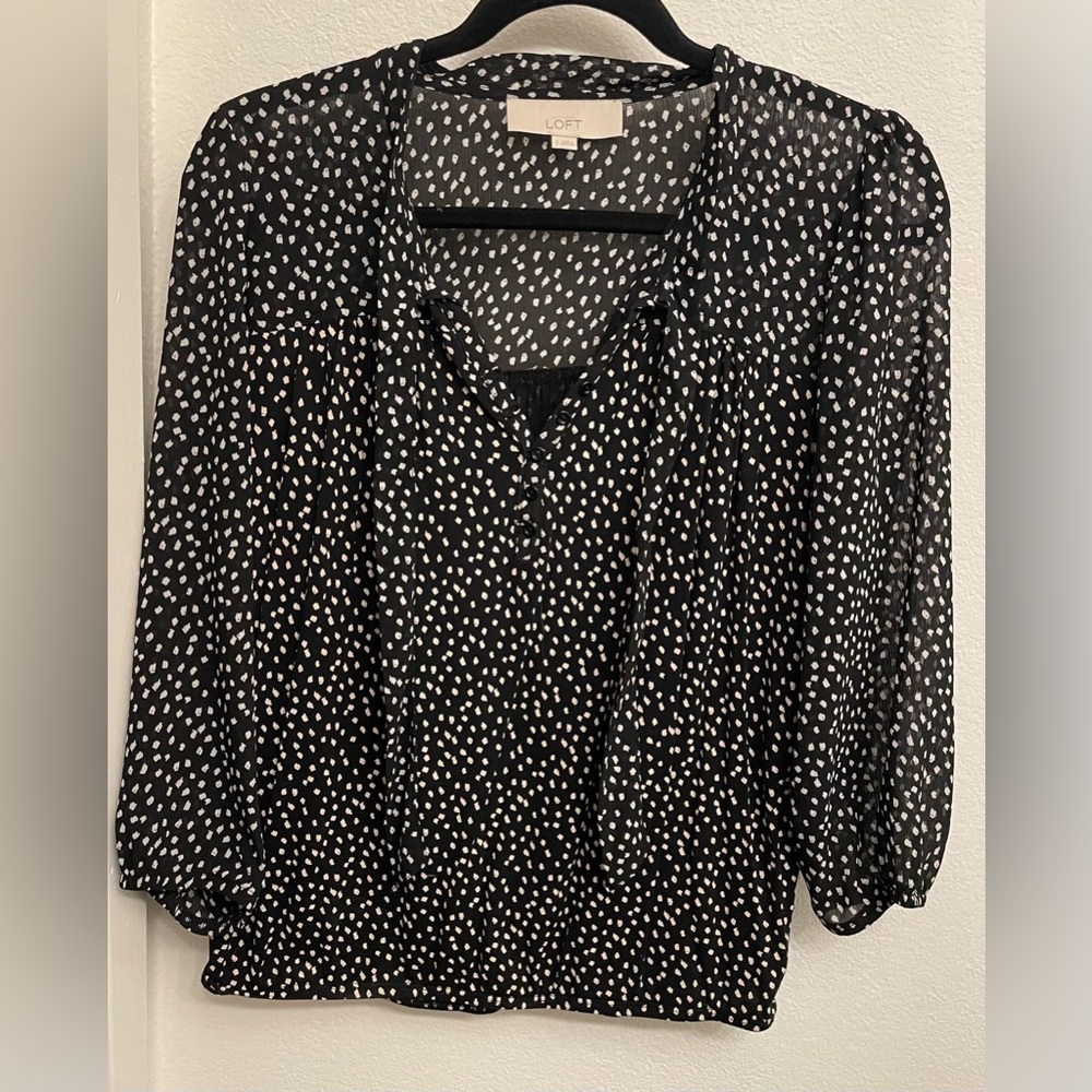 Loft | polyester blend top elastic waist and wrist S Black & White